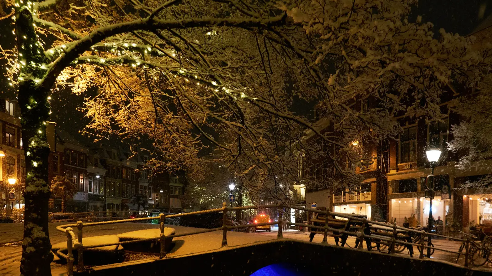 Leeuwarden in de sneeuw